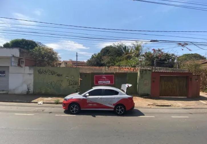 Lote, São Pedro, 1 Quarto, 0 Vaga