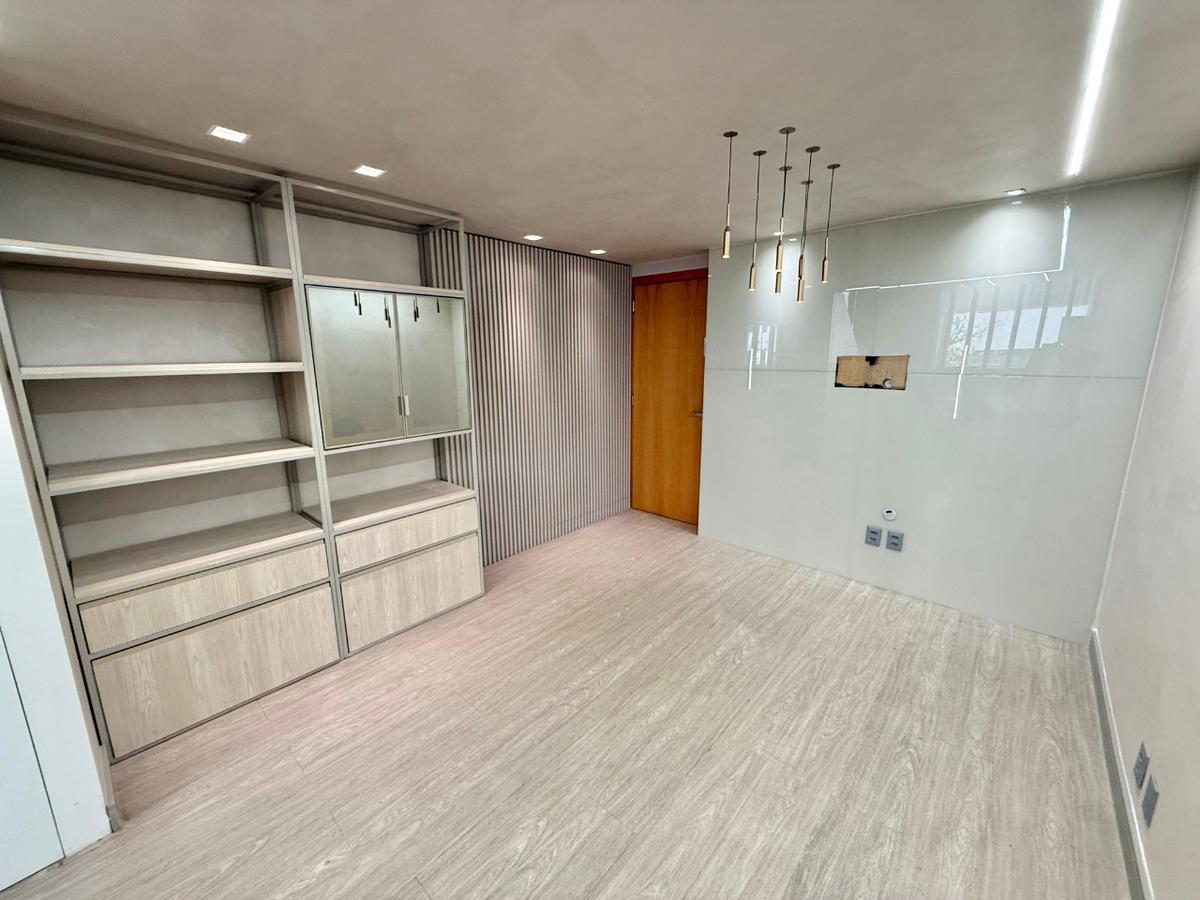 Sala, São José, 0 Quarto, 1 Vaga
