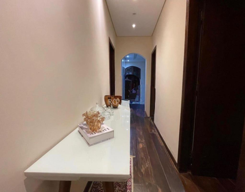 Casa, Milionários, 3 Quartos, 8 Vagas, 1 Suíte