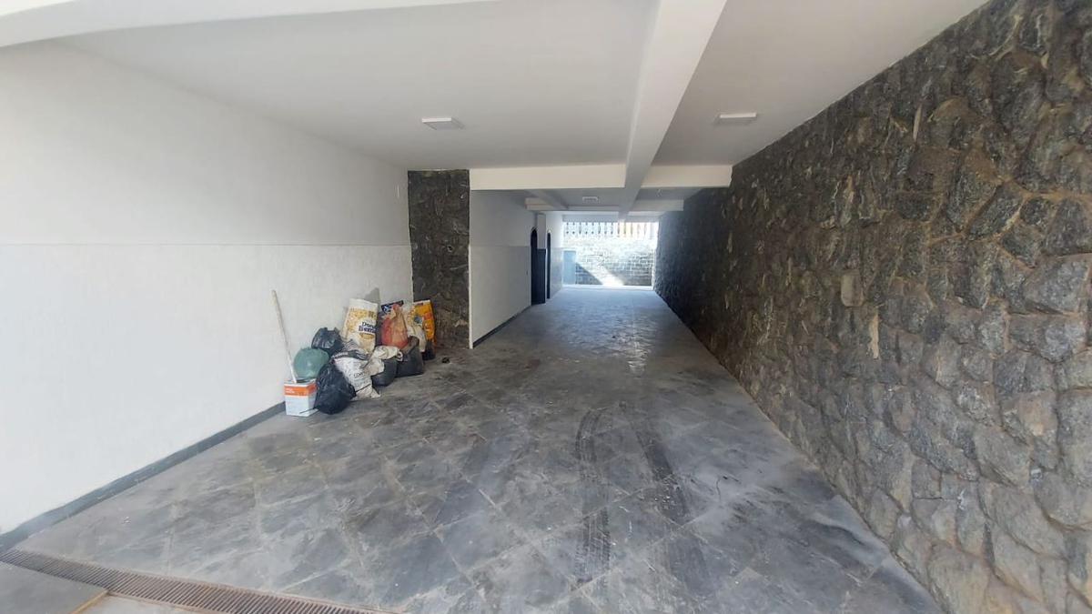 Casa, Santa Cruz, 4 Quartos, 4 Vagas, 2 Suítes