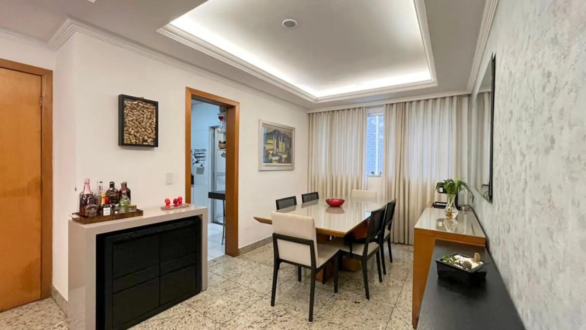 Apartamento, Castelo, 3 Quartos, 2 Vagas, 1 Suíte