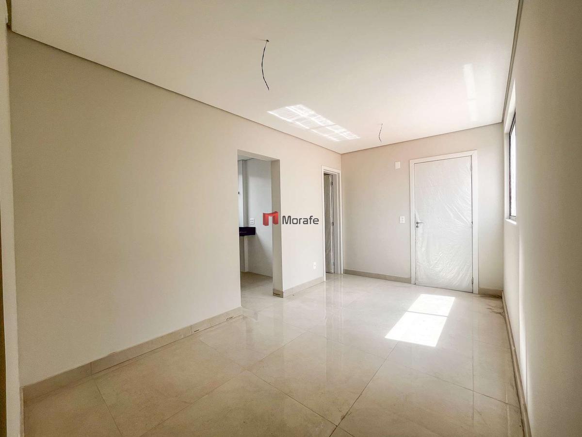 Apartamento, Floresta, 2 Quartos, 2 Vagas, 2 Suítes
