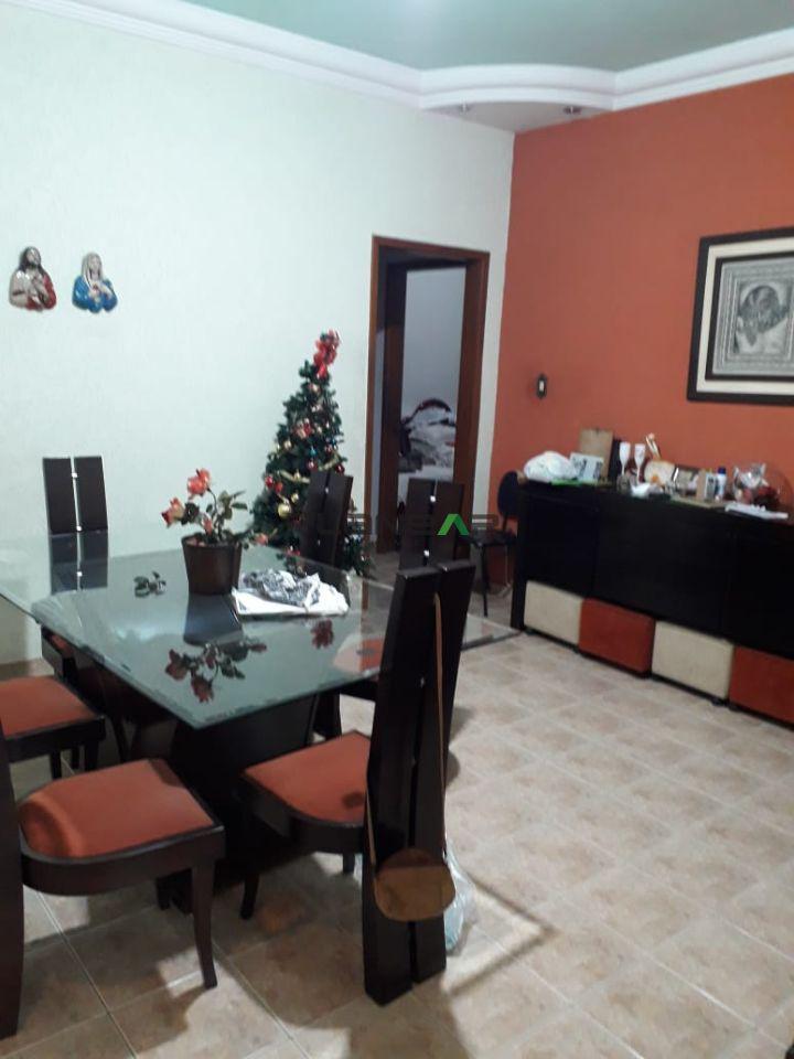 Casa, Inconfidentes, 4 Quartos, 3 Vagas, 1 Suíte