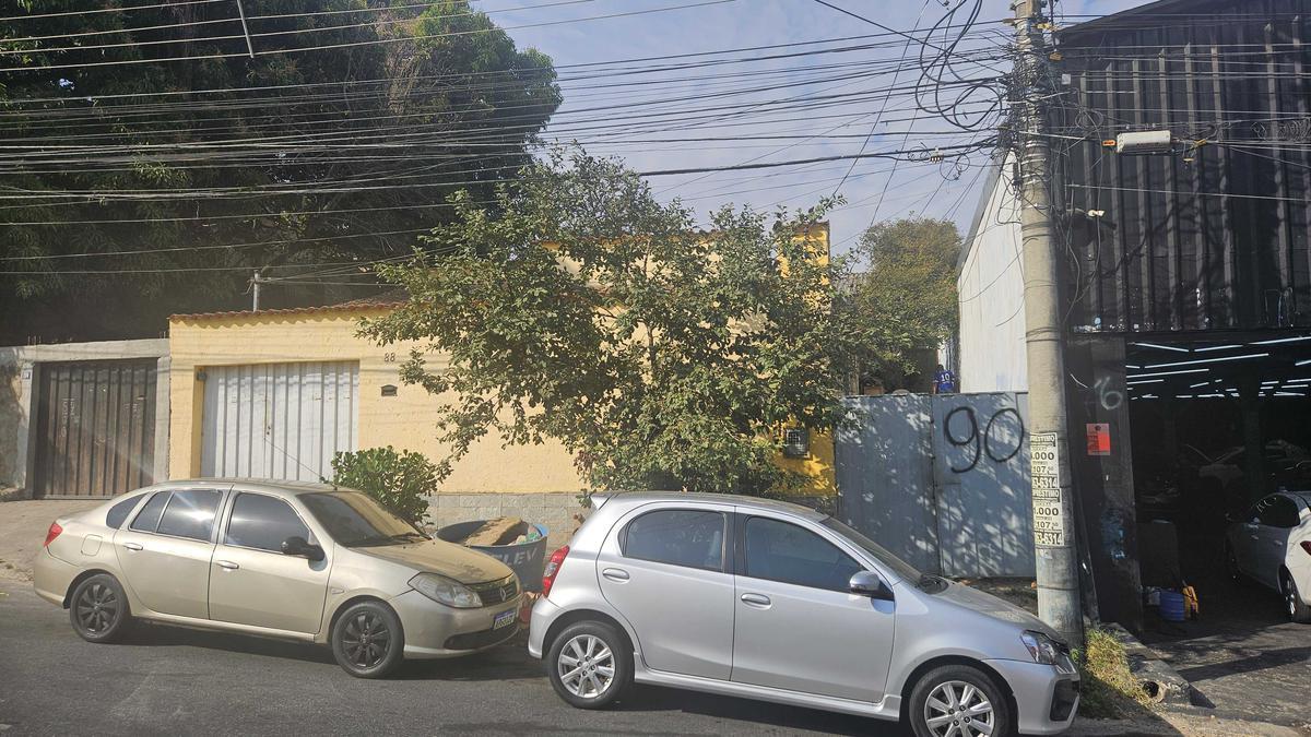 Lote, Parque São Pedro (venda Nova), 0 Quarto, 0 Vaga
