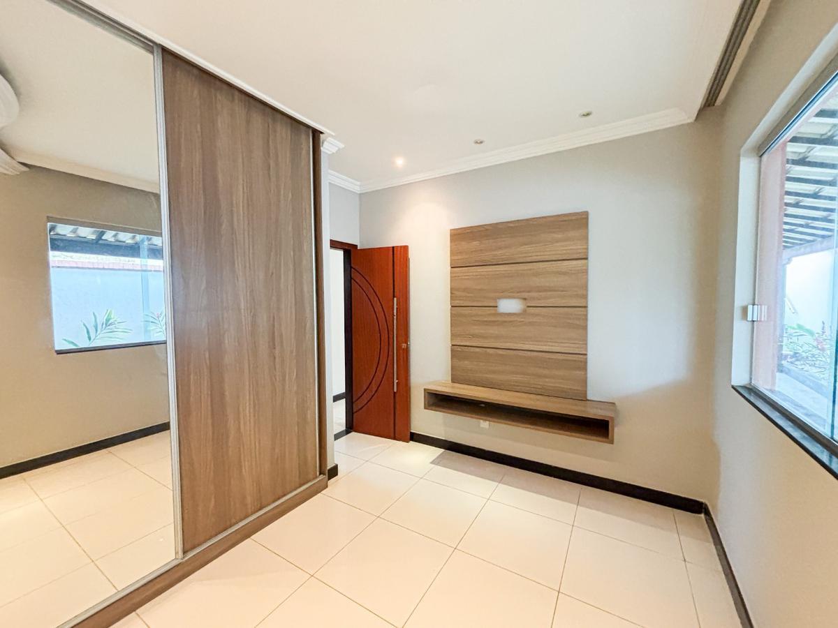 Casa, Braúnas, 4 Quartos, 4 Vagas, 1 Suíte