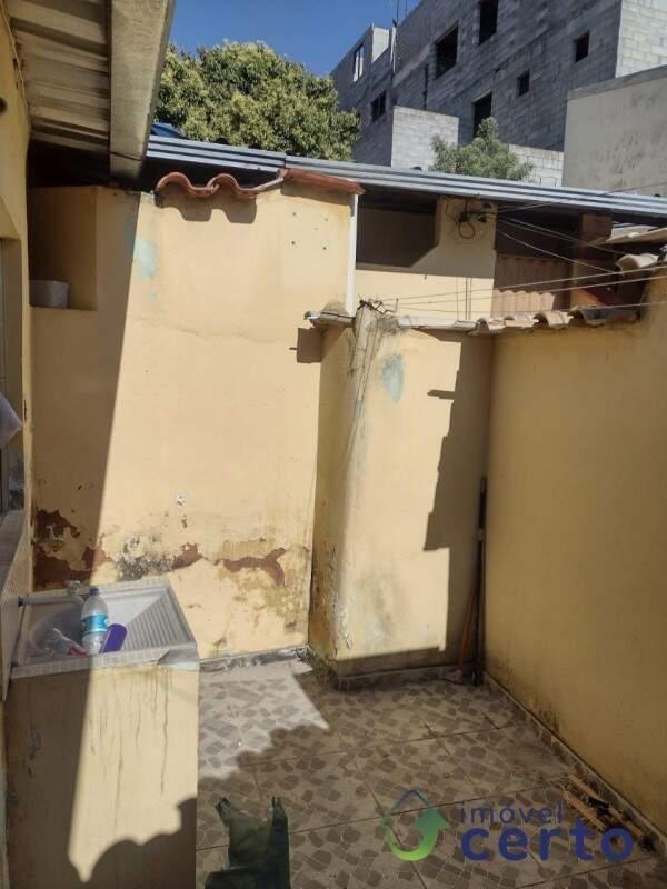 Casa, Santa Terezinha, 1 Quarto, 0 Vaga