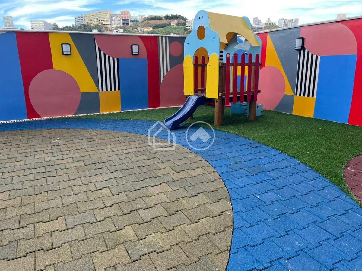 Apartamento, Estoril, 2 Quartos, 1 Vaga, 1 Suíte