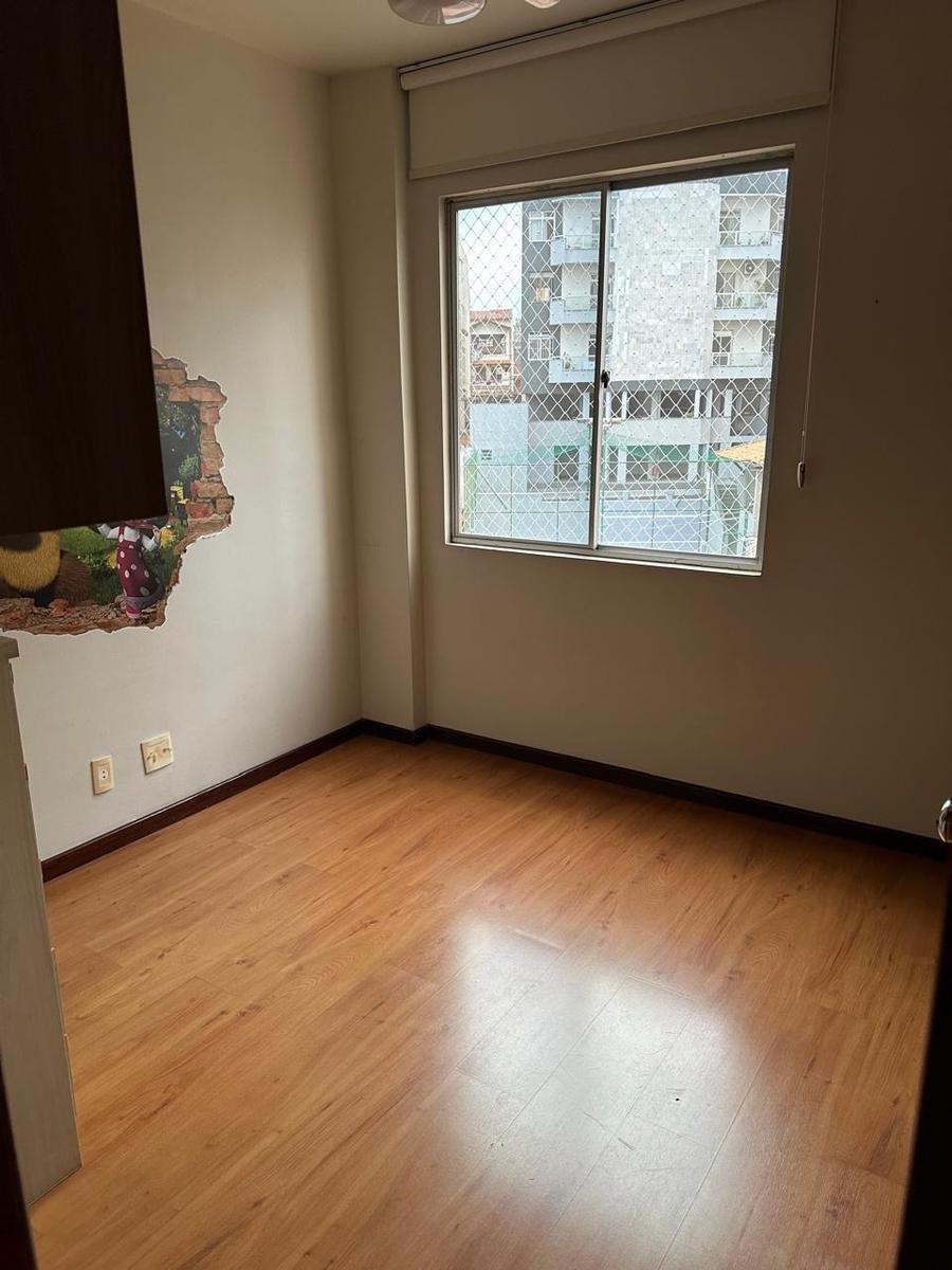 Apartamento, Sagrada Família, 2 Quartos, 1 Vaga, 1 Suíte