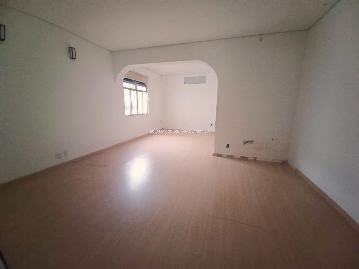 Casa, Jardim Riacho das Pedras, 4 Quartos, 8 Vagas, 2 Suítes