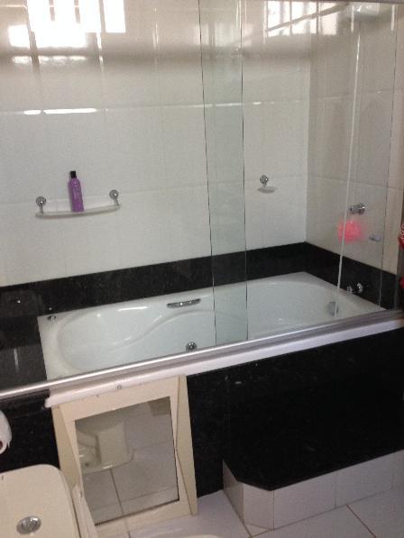 Casa, Xangri-lá, 4 Quartos, 2 Vagas, 1 Suíte