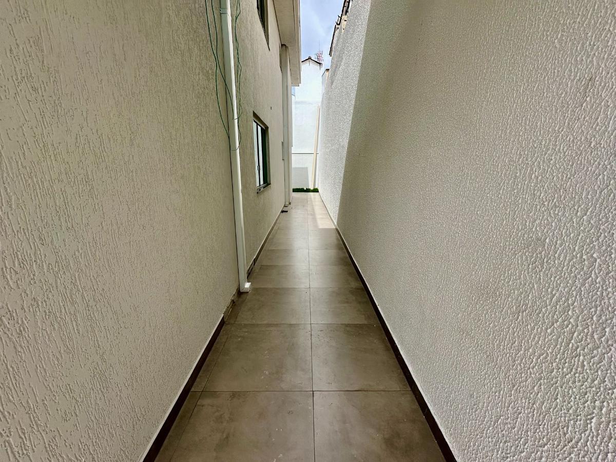 Casa, Planalto, 3 Quartos, 2 Vagas, 1 Suíte