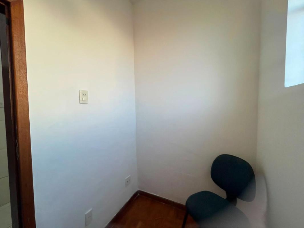 Apartamento, Sagrada Família, 2 Quartos, 1 Vaga