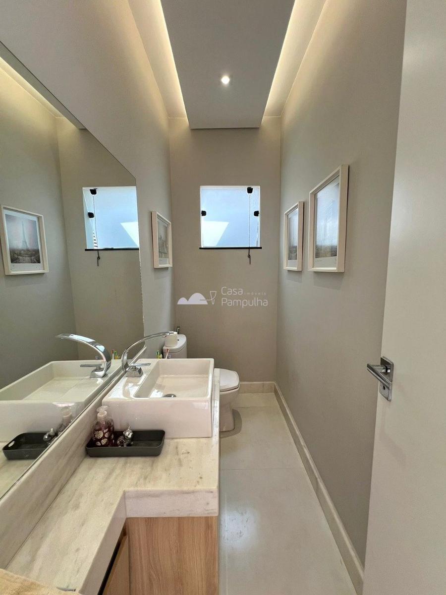 Casa, Planalto, 3 Quartos, 4 Vagas, 1 Suíte