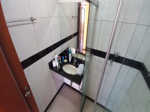Apartamento, Centro, 2 Quartos, 0 Vaga, 1 Suíte