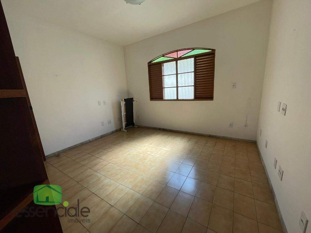 Casa, Jardim Riacho das Pedras, 4 Quartos, 4 Vagas, 1 Suíte
