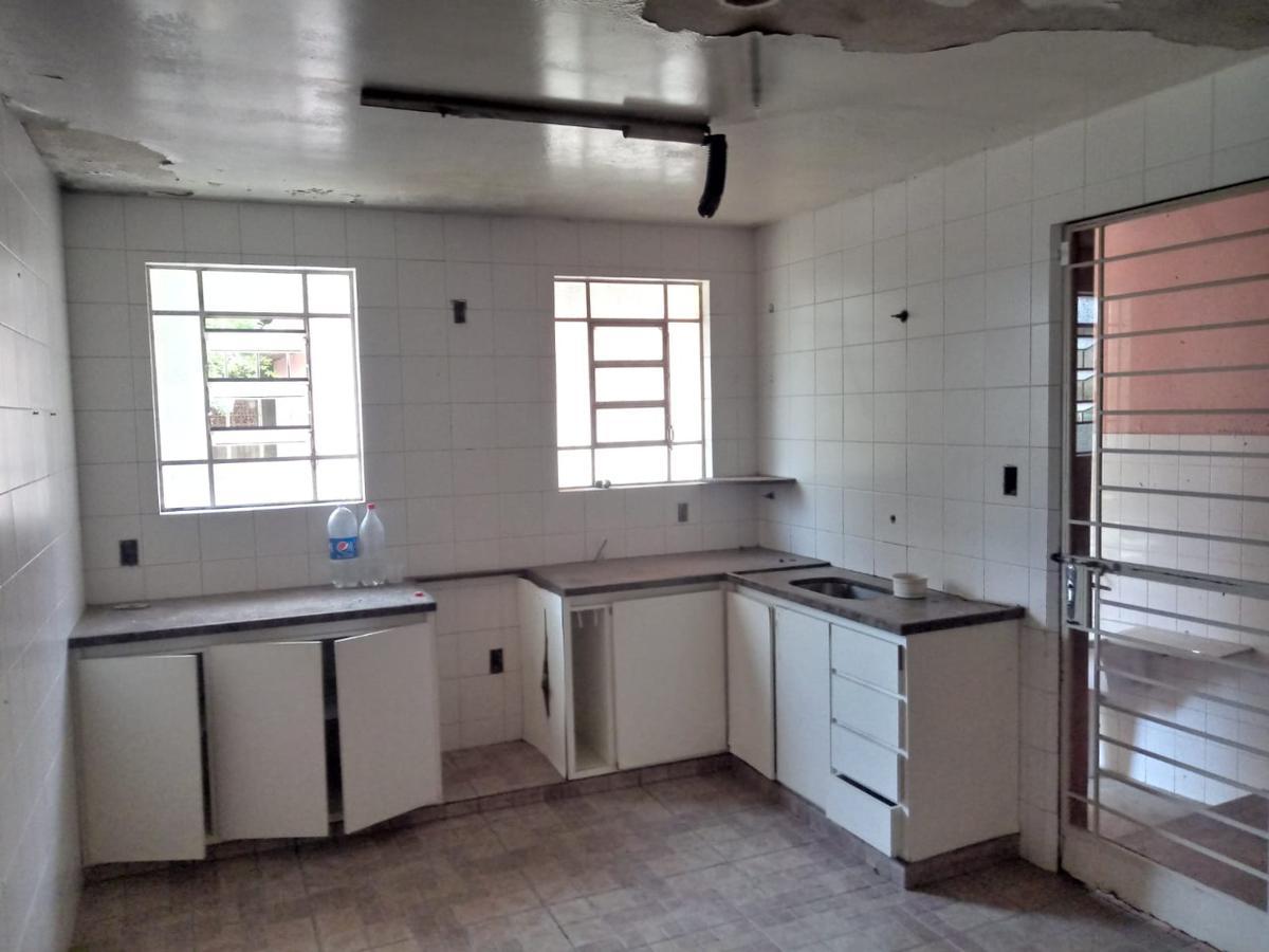 Casa, Cachoeirinha, 3 Quartos, 2 Vagas, 1 Suíte