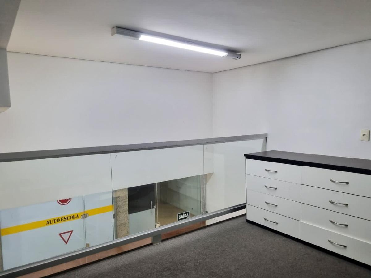 Andar, Belvedere, 0 Quarto, 0 Vaga