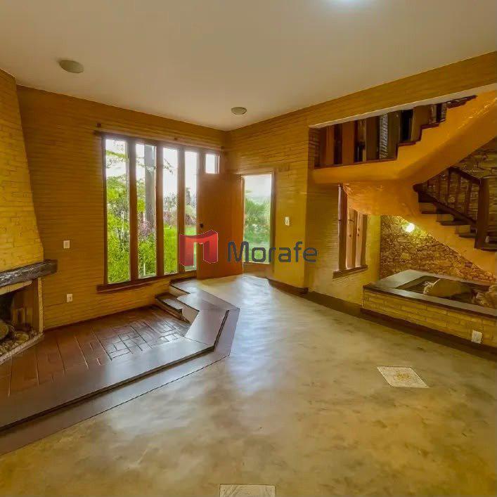 Casa, Castelo, 4 Quartos, 4 Vagas, 1 Suíte