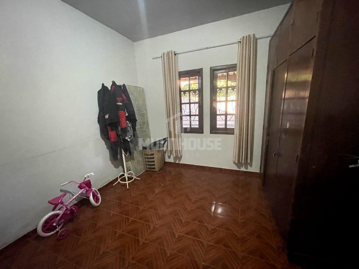 Casa, Centro, 4 Quartos, 1 Vaga, 1 Suíte