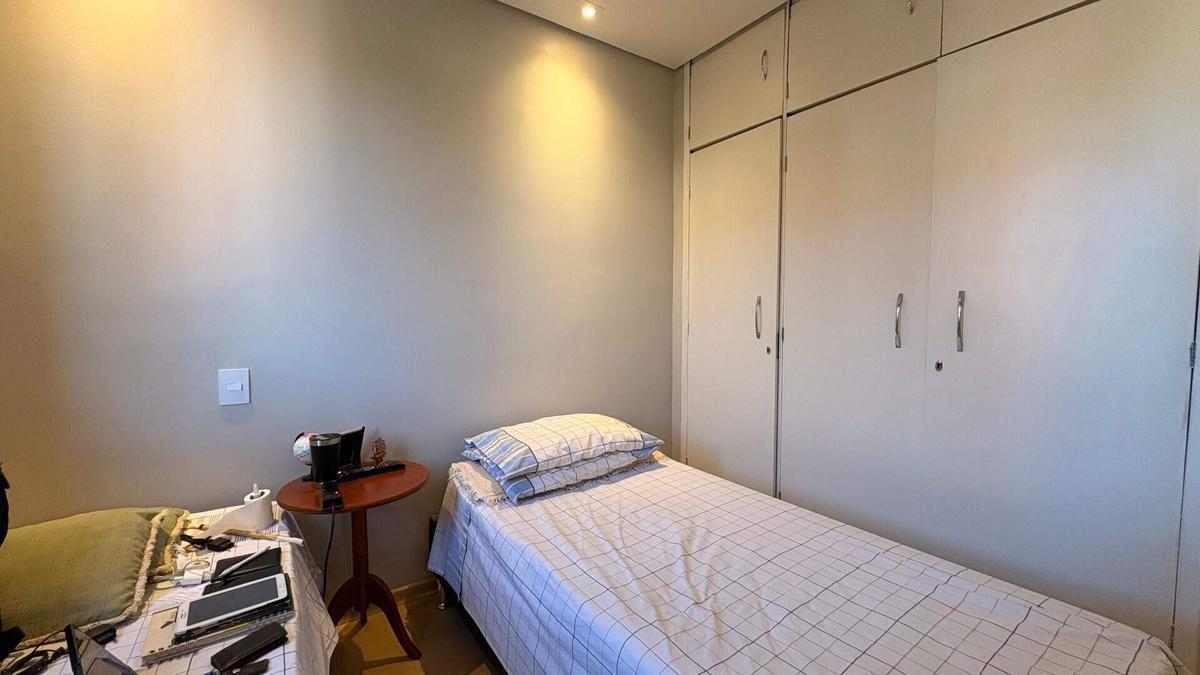Apartamento, Vila Paris, 3 Quartos, 2 Vagas, 1 Suíte