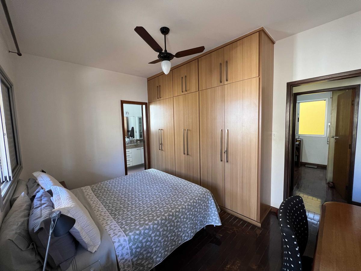 Casa, Coração Eucarístico, 5 Quartos, 6 Vagas, 2 Suítes