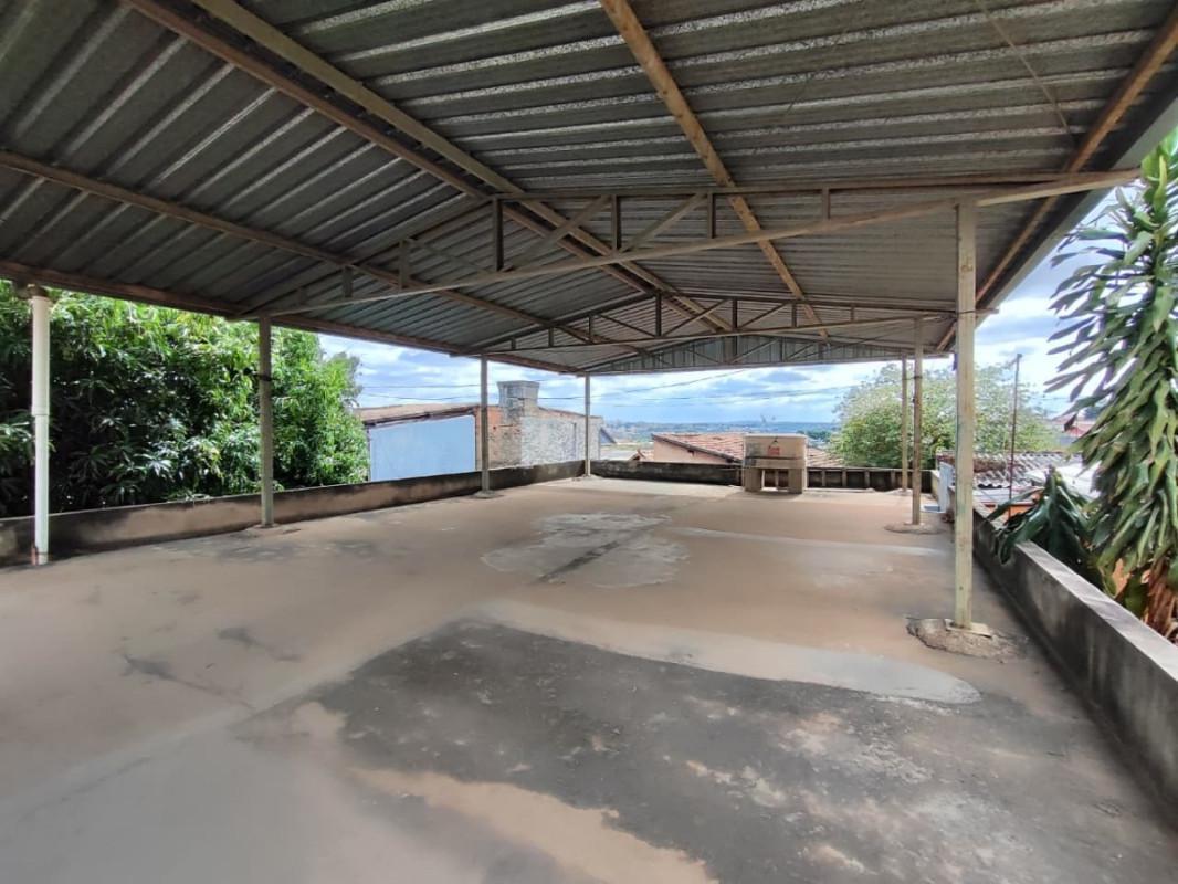 Casa, Providência, 5 Quartos, 4 Vagas, 1 Suíte