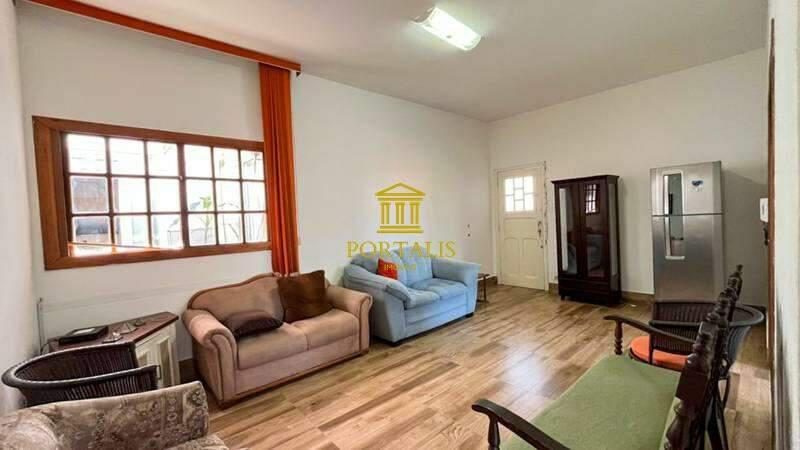 Apartamento, Floresta, 6 Quartos, 0 Vaga, 1 Suíte