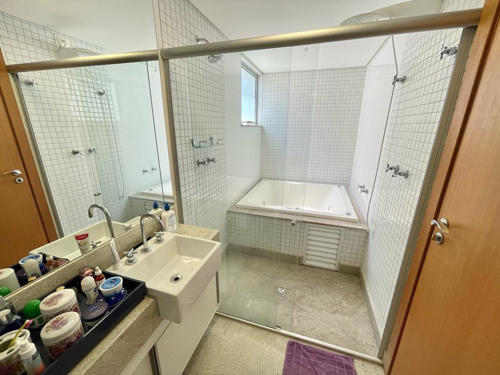 Cobertura, São José, 4 Quartos, 4 Vagas, 2 Suítes