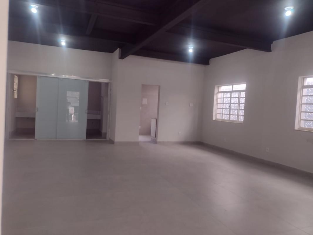 Casa Comercial, Prado, 0 Quarto, 1 Vaga