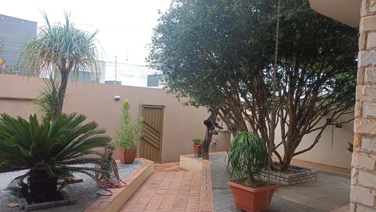 Casa, Colonial, 6 Quartos, 8 Vagas, 1 Suíte