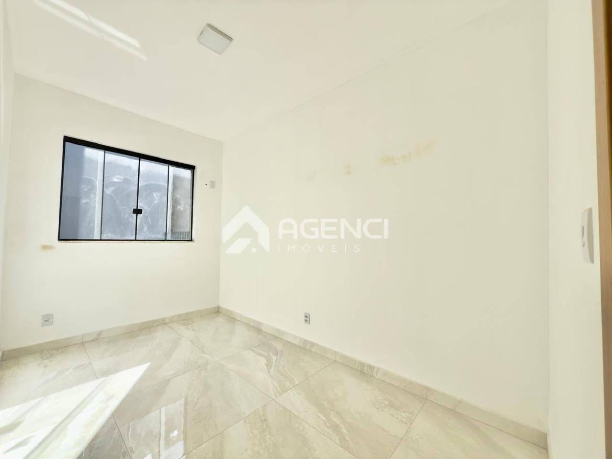 Casa, Cabral, 3 Quartos, 0 Vaga, 1 Suíte