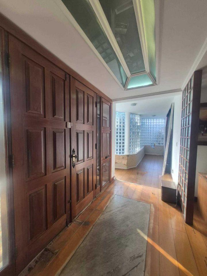 Casa, São Luiz (pampulha), 5 Quartos, 8 Vagas, 4 Suítes
