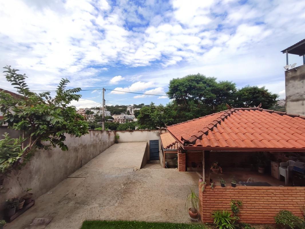 Casa, Nova Cintra, 3 Quartos, 4 Vagas, 1 Suíte
