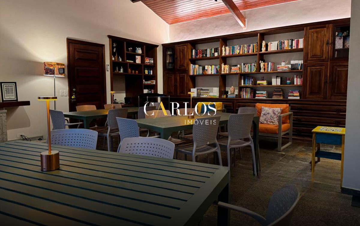 Casa Comercial, Vila Paris, 4 Quartos, 3 Vagas, 1 Suíte