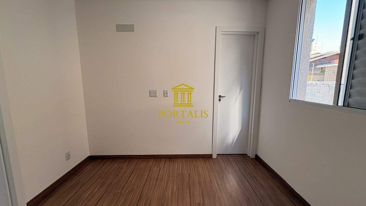 Apartamento, Vila Paris, 2 Quartos, 2 Vagas, 1 Suíte