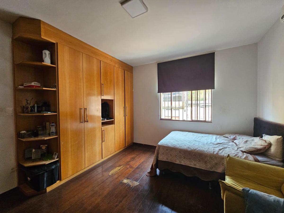 Casa, Santa Cruz, 4 Quartos, 4 Vagas, 1 Suíte