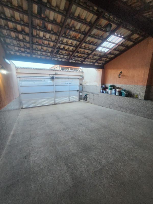 Casa, Vale das Amendoeiras, 3 Quartos, 4 Vagas, 1 Suíte