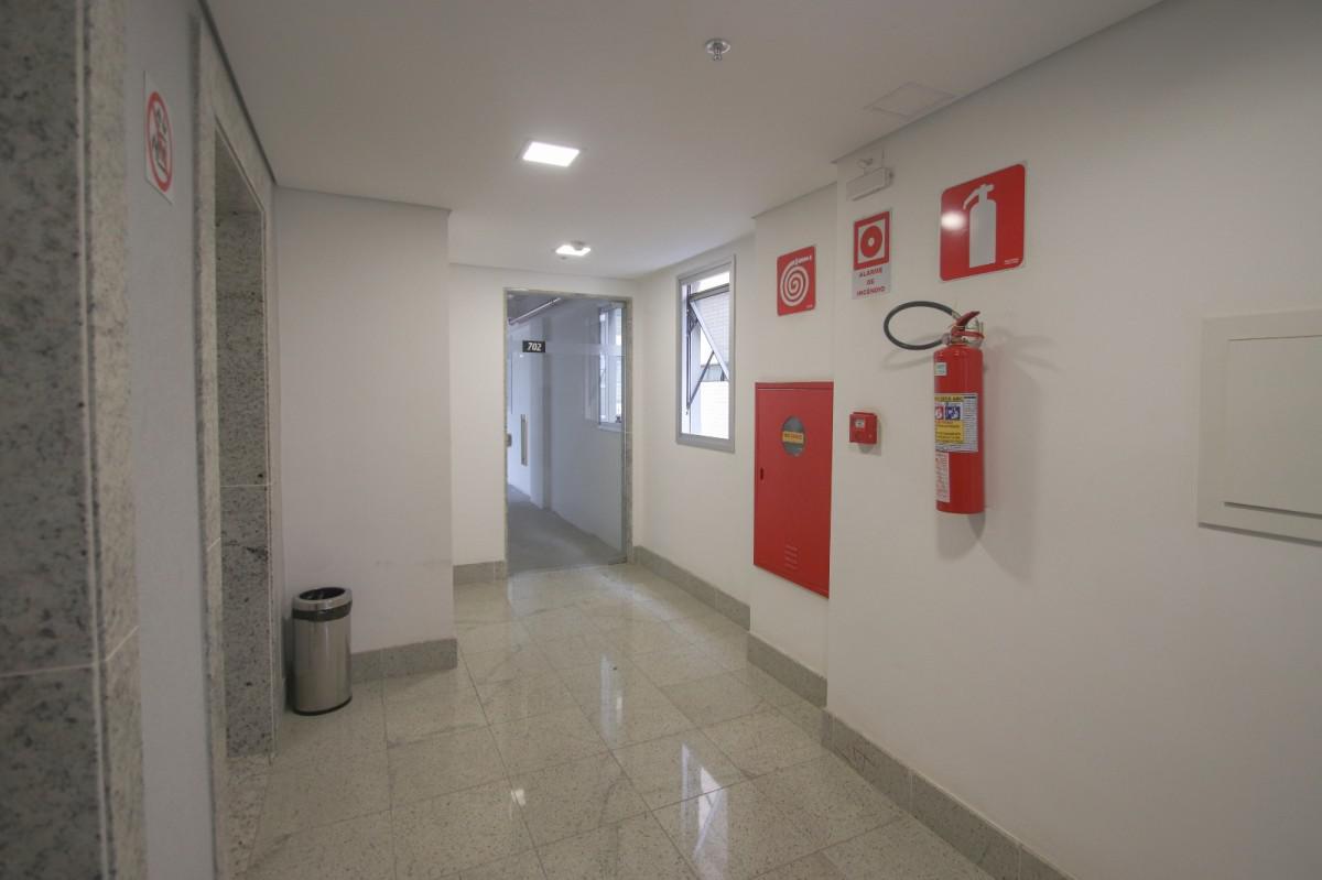 Sala, Savassi, 0 Quarto, 4 Vagas