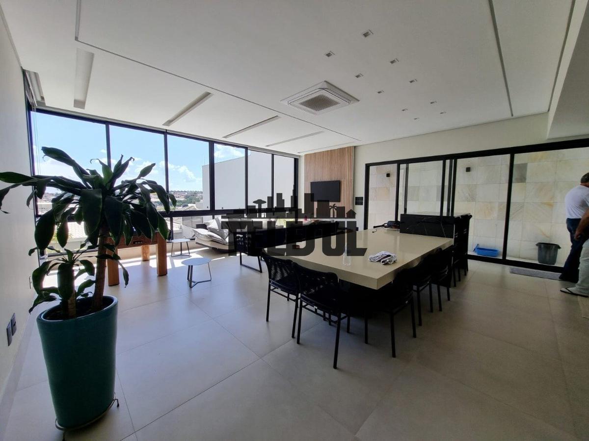 Casa, Jardim Europa, 3 Quartos, 6 Vagas, 2 Suítes