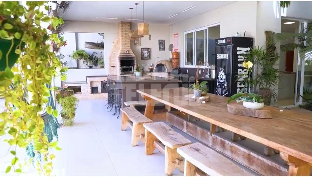 Casa, Rezende, 0 Quarto, 6 Vagas, 4 Suítes