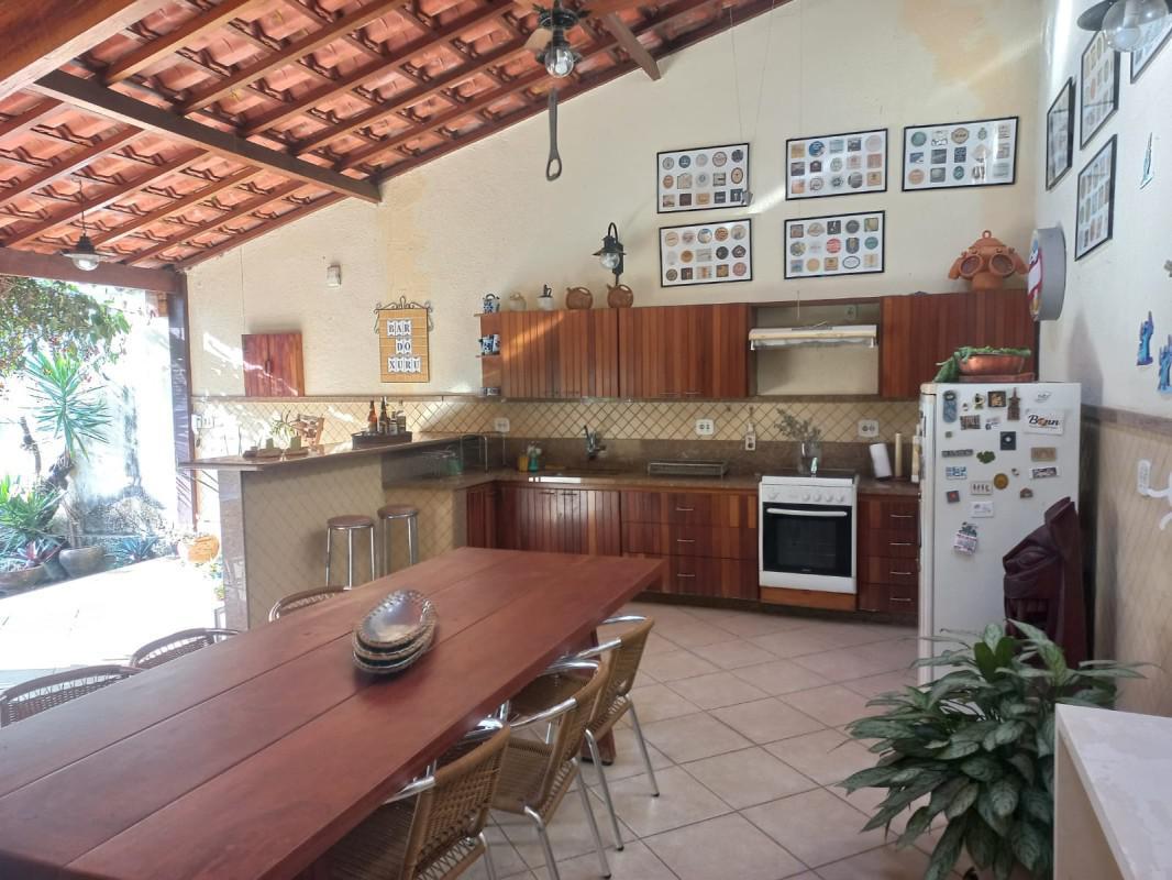 Lote, Itapoã, 1 Quarto, 4 Vagas, 1 Suíte