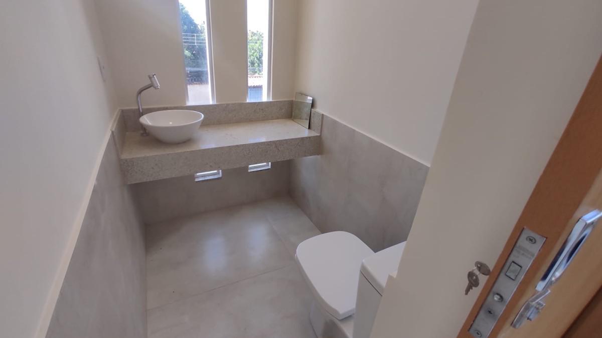 Casa, Santa Rosa, 3 Quartos, 4 Vagas, 1 Suíte