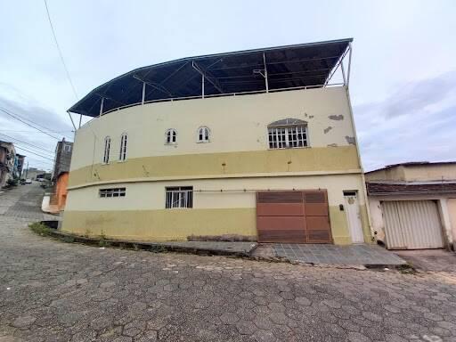 Casa, Centro, 3 Quartos, 0 Vaga, 1 Suíte