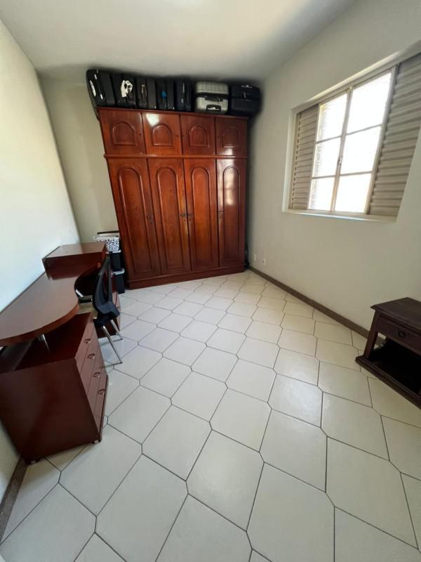 Casa, Arvoredo, 4 Quartos, 6 Vagas, 1 Suíte