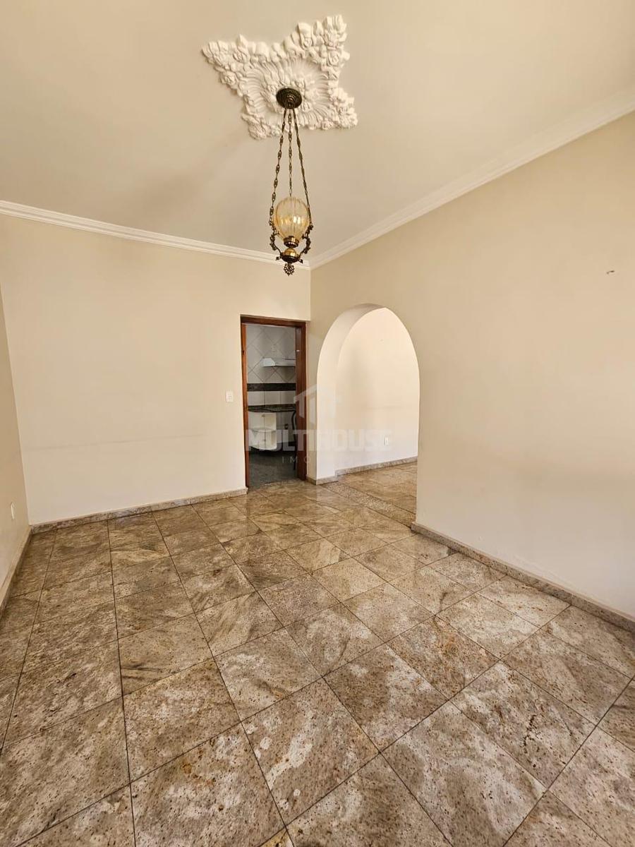 Casa, Santa Branca, 3 Quartos, 0 Vaga, 1 Suíte