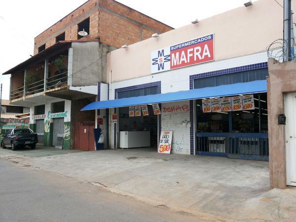 Venda de Dois Supermercados