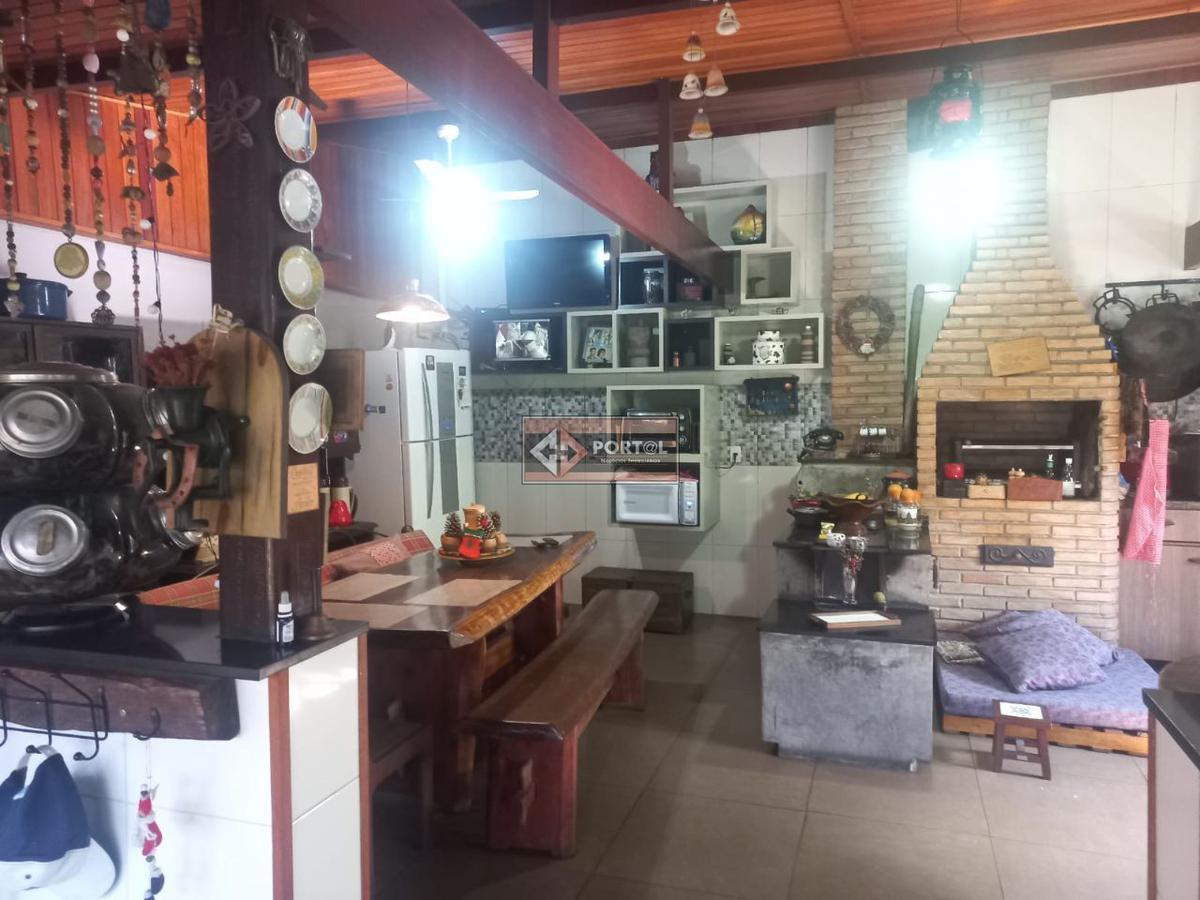 Casa, Vila Clóris, 4 Quartos, 5 Vagas, 1 Suíte