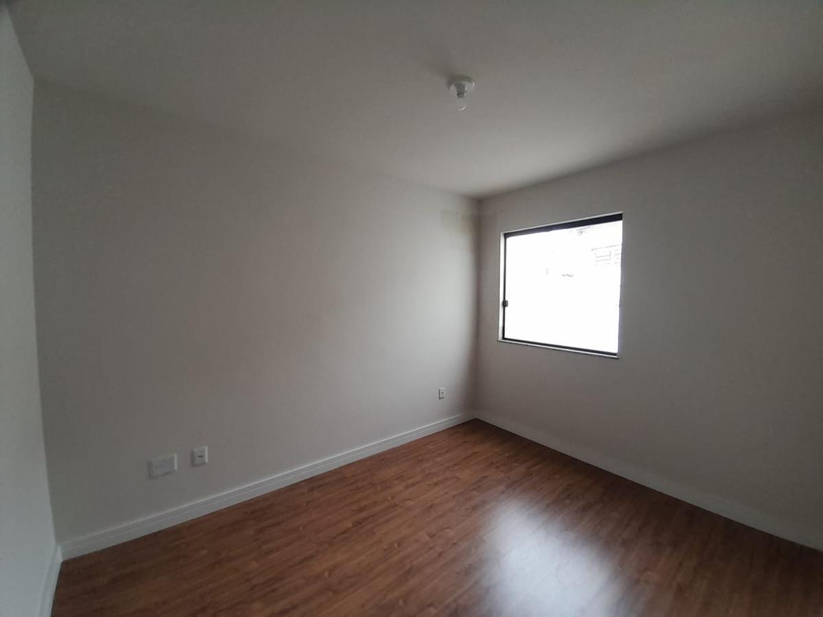 Casa, Floramar, 3 Quartos, 2 Vagas, 1 Suíte