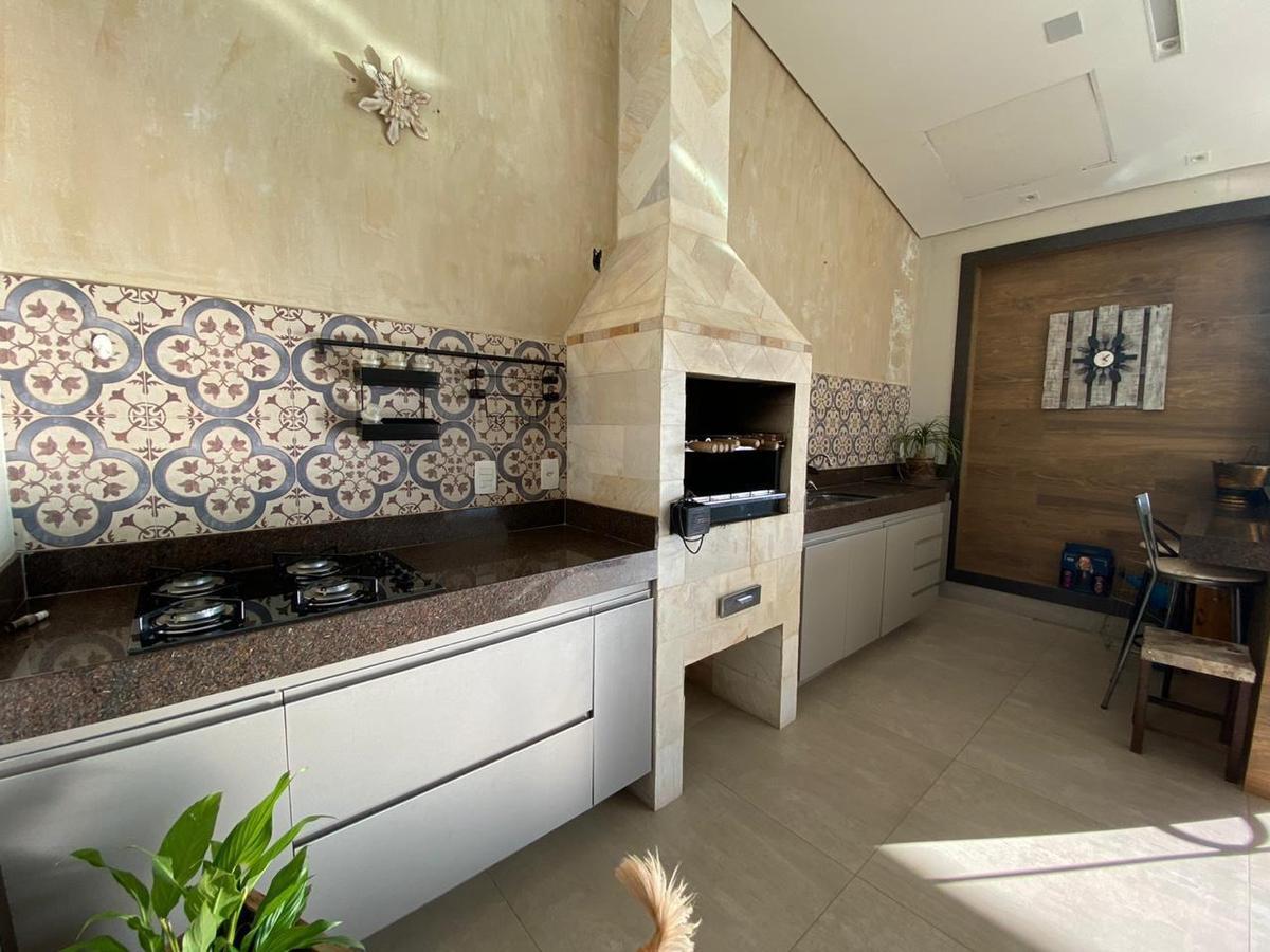 Casa, Paquetá, 3 Quartos, 4 Vagas, 2 Suítes
