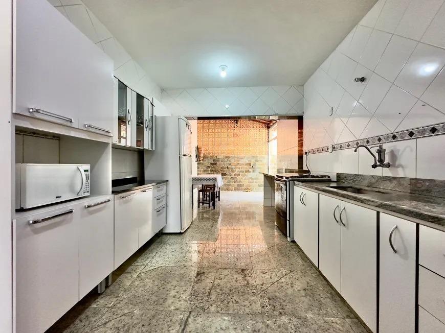 Casa, Santa Mônica, 4 Quartos, 3 Vagas, 1 Suíte